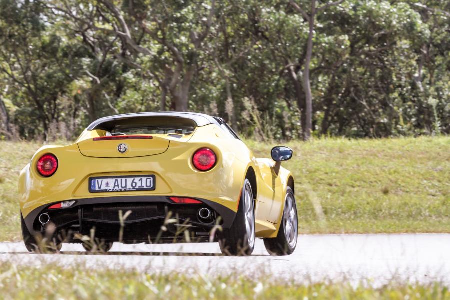  Alfa Romeo 4C Spider (960) 2015 года  (AU) (фото 22 из 40)